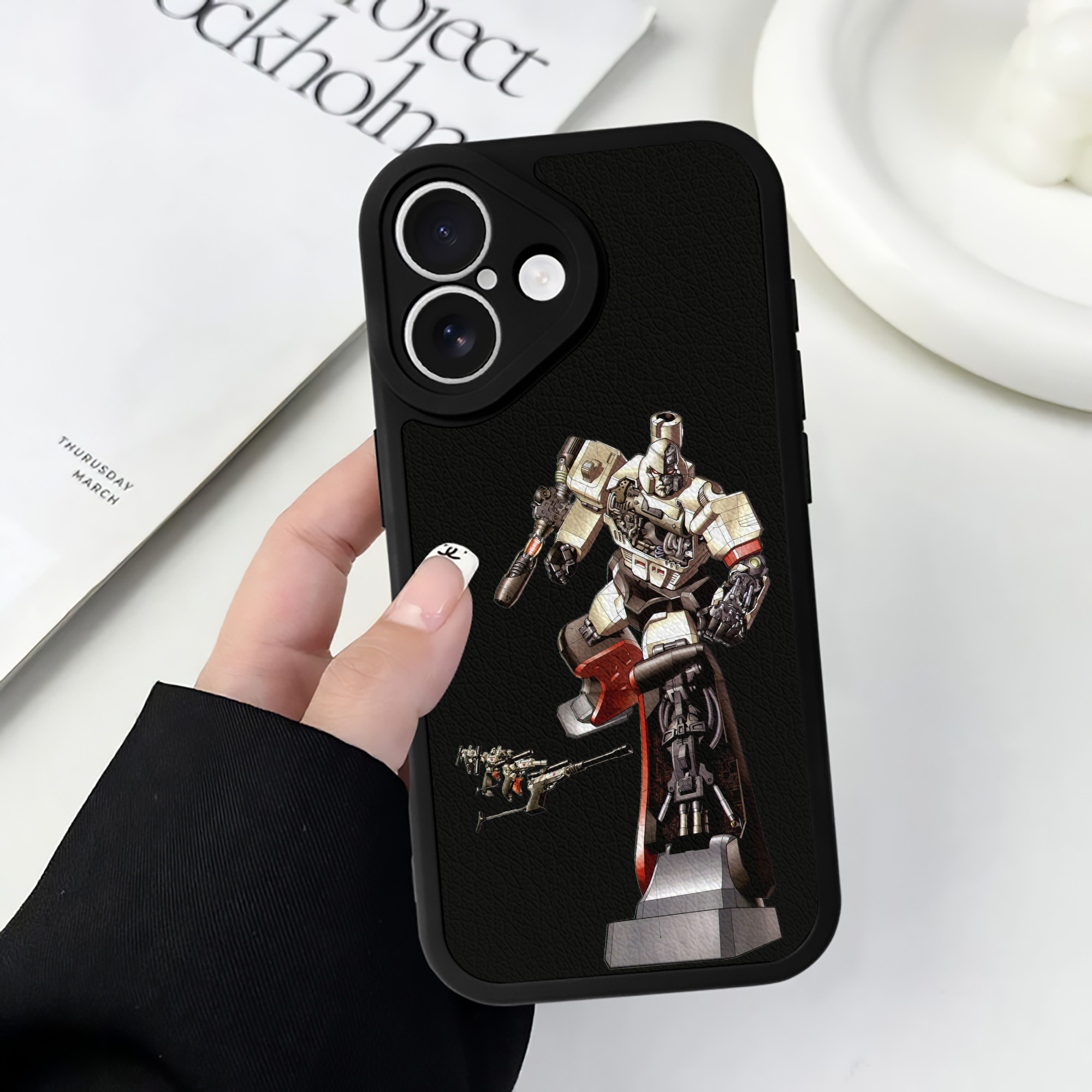 （画像用）  【iPhone 16シリーズ対応】シリコンスマホケース（レザー調） 材質：シリコン